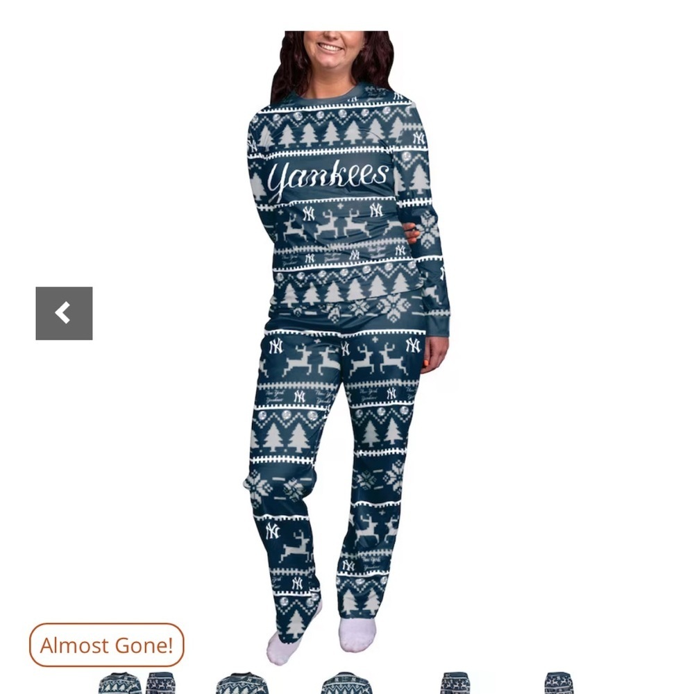 NWOT Women's New York Yankees Holiday Pajama Set | Size S M & L